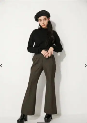 즉시 완판 러그 아제므 플레어 팬츠