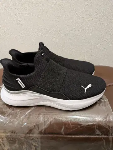 PUMA 소프트라이드 스니커즈 블랙 24