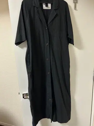 MHL, 블랙 셔츠 원피스