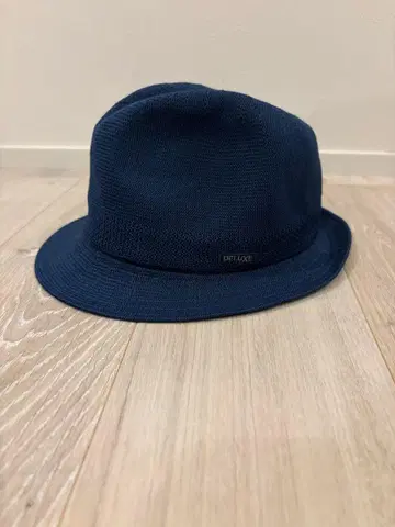 DELUXE mesh hat