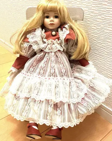 빈티지 인형 빨간색과 화이트 드레스 인형용 의자 포함 약 44cm