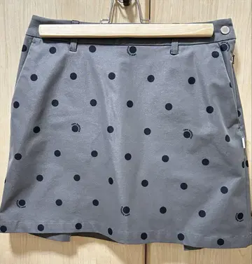 새상품급 뉴발란스 스커트