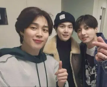 인스턴트펑크 BTS 지민 착용 맨투맨 사이즈 1