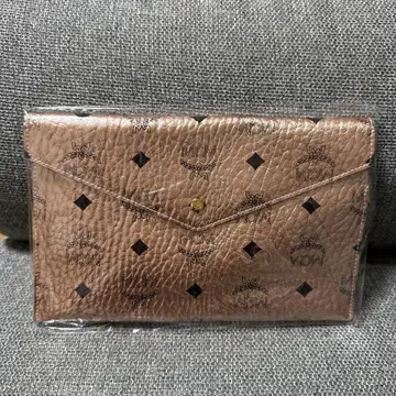 MCM 파우치