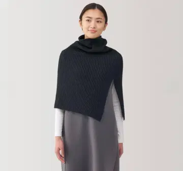 새상품 무인양품 목의 까슬거림을 억제한 울 혼방 리브 니트 판초