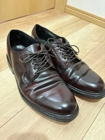 하노버 코도반 플레인토 29cm 버건디