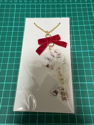 오너먼트 참 컬렉션 니피아 이브이