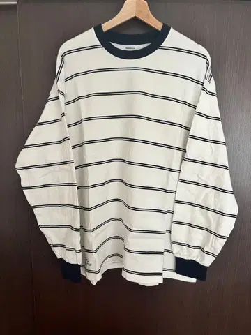 새상품급 freshservice 보더 티셔츠 긴팔T 프리 사이즈