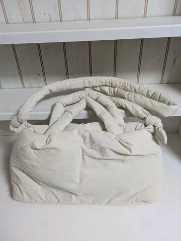 아이보리 숄더백