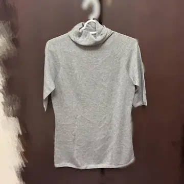 DAMA collection 그레이 상의 홀가먼트