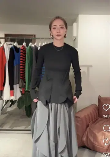 OMMO 니트와 스커트 세트