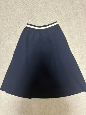 라코스테 플레어 스커트