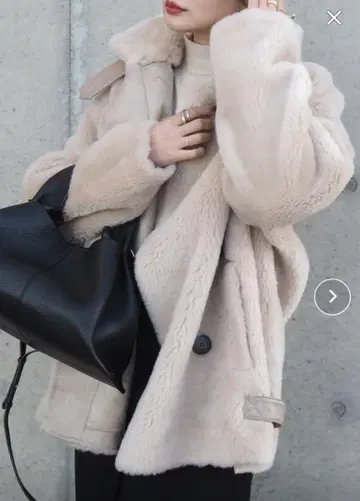 베이지 인조 모피 무스탕 코트 M