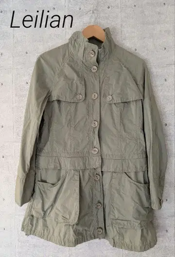 Leilian 레리안 얇은 소재 하이넥 드로스트 코드 포함 카키 코트