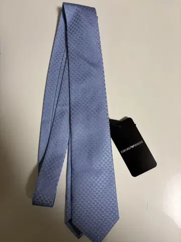 엠포리오 아르마니 라이트 블루 넥타이