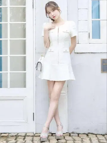 화이트 플레어 드레스 집업