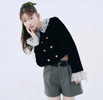 LILY BROWN 스캘럽 비쥬 어태치드 자켓