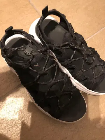 PUMA 블랙 스포츠 샌들 EUR 38