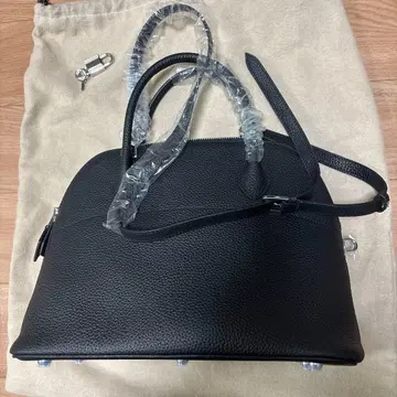 라쿠텐 4U 백 31cm 프리미엄 가죽 부가티
