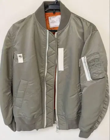 익일 배송 [ 새상품급 ] sacai MA-1 자켓