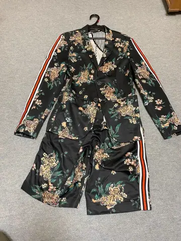 ZARA 올 패턴 셋업 자켓 하프 팬츠