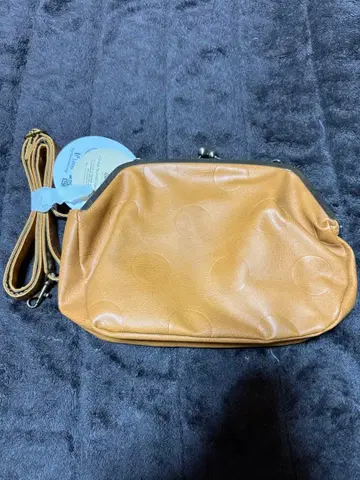 도트 무늬 숄더백