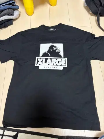 XLARGE 고릴라 프린트 T셔츠 M 사이즈 블랙