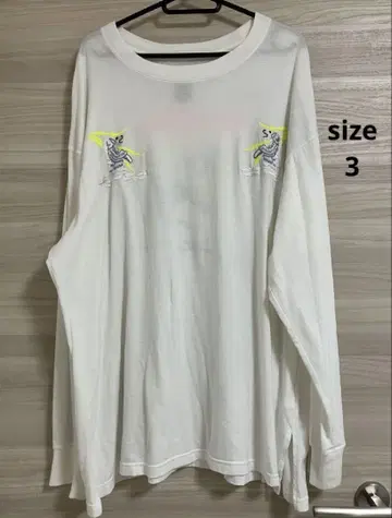파세타즘 스카 롱 슬리브 T셔츠