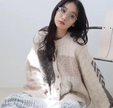 로리즈팜 패치워크 가디건 아이보리