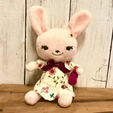 야마다 우타코 카렐차펙 토끼 봉제 인형 마스코트