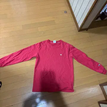 챔피언 레드 롱 슬리브 티셔츠 M