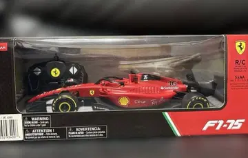 페라리 Ferrari F1 - 75 R/C 1/18 RASTAR
