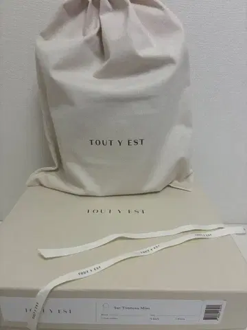 [ 새상품 ] TOUT Y EST SAC TONNEAU SMALL
