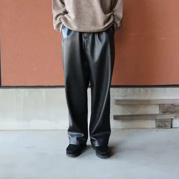 3awasa ' 인조 가죽 오버 팬츠 ( Black )