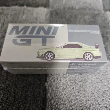 MINI GT Nissan Skyline GT-R (R34)