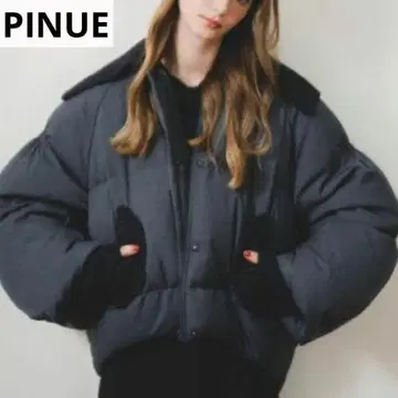 PINUE 볼륨 슬리브 다운 자켓 네이비