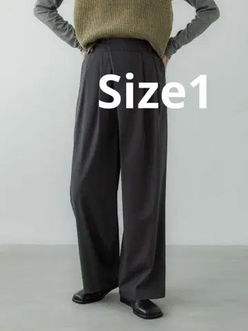 crewre 어시멘틀리 투 턱 팬츠