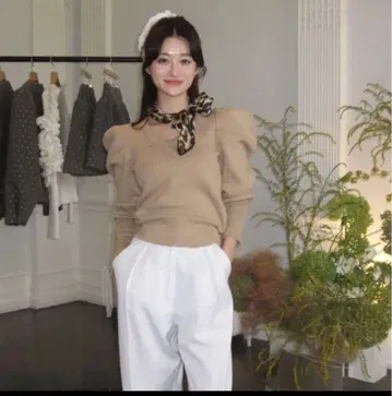 EFFIE PUFF KNIT 베이지 사이즈 F 새상품