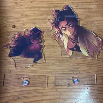 귀멸의 칼날 아크릴 스탠드 코쵸우 시노부 도우마