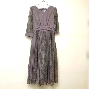 연보라색 V넥 레이스 드레스