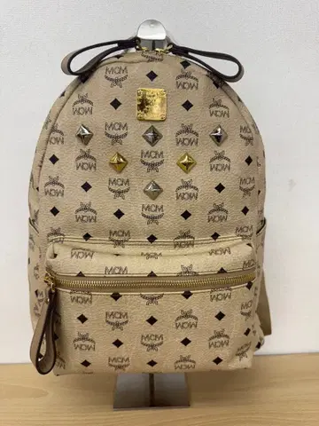 미사용품 MCM 스터드 백팩 백