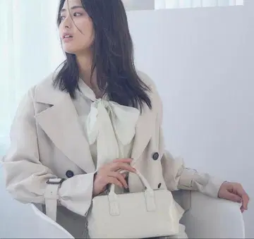 프로포션 바디 드레싱 베이직 숏 트렌치