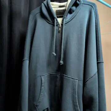 Abercrombie & Fitch 크롭 후드티