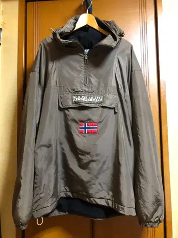NAPAPIJRI 나일론 자켓 (브라운)