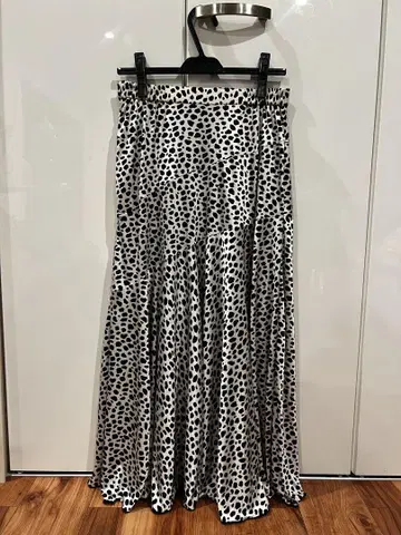 산리네 사교댄스 달마시안 패턴 스커트