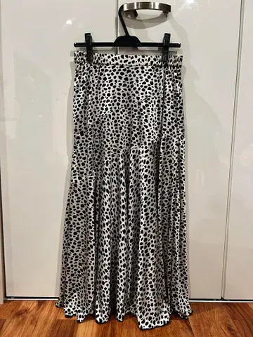 산리네 사교댄스 달마시안 패턴 스커트