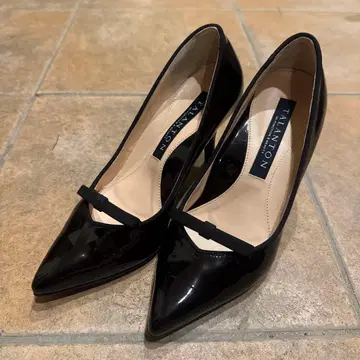 블랙 스틸레토 하이힐