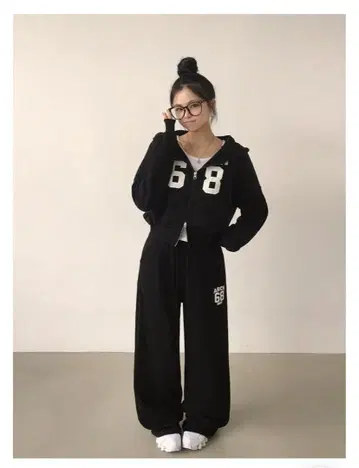 블랙 맨투맨 셋업 68 amood