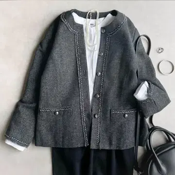 새상품급 레리안 Leilian 울 노카라 자켓 그레이 은색 버튼