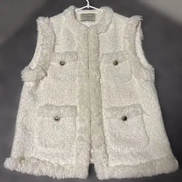 유나이티드 애로우즈 화이트 퍼 베스트